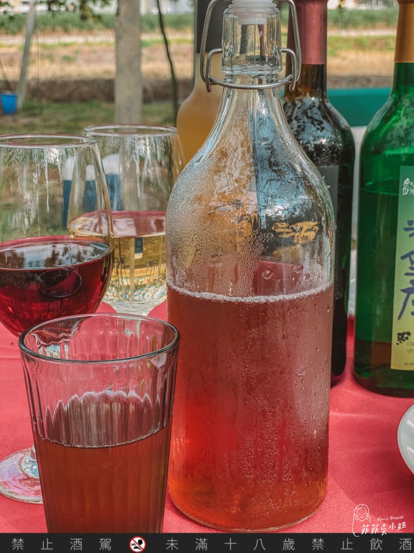 台中外埔酒堡庄，占卦釀出來的葡萄酒太特別，葡萄園樹下的浪漫下午茶、品酒趣 @菲菲吳小姐