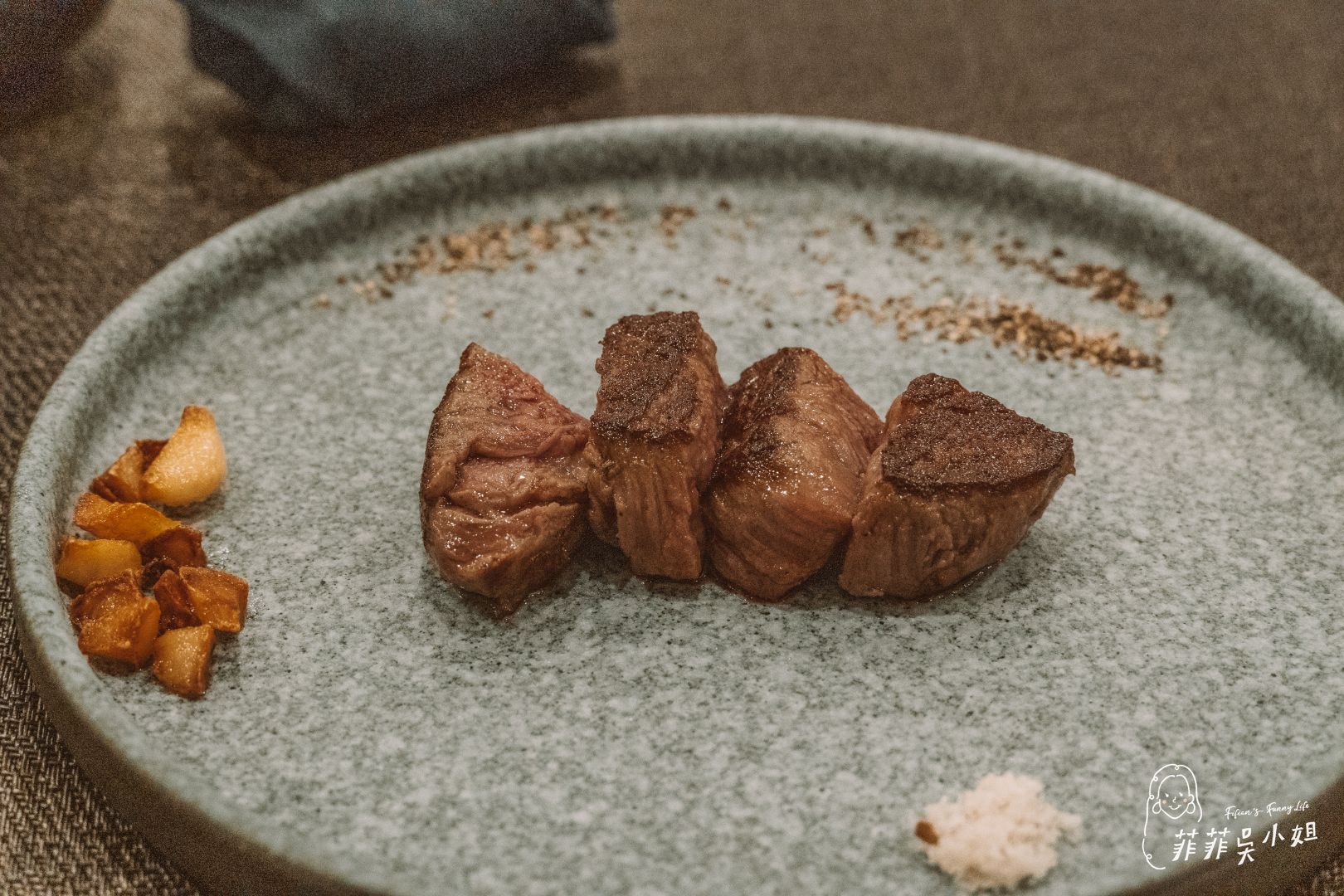 明水然•樂，宜蘭礁溪店，來台必吃的無菜單鐵板燒料理台灣網紅名店，GOOGLE評論高達4.8，連續2年獲得網路溫度計此生必吃「10大高CP值無菜單料理鐵板燒冠軍」 @菲菲吳小姐