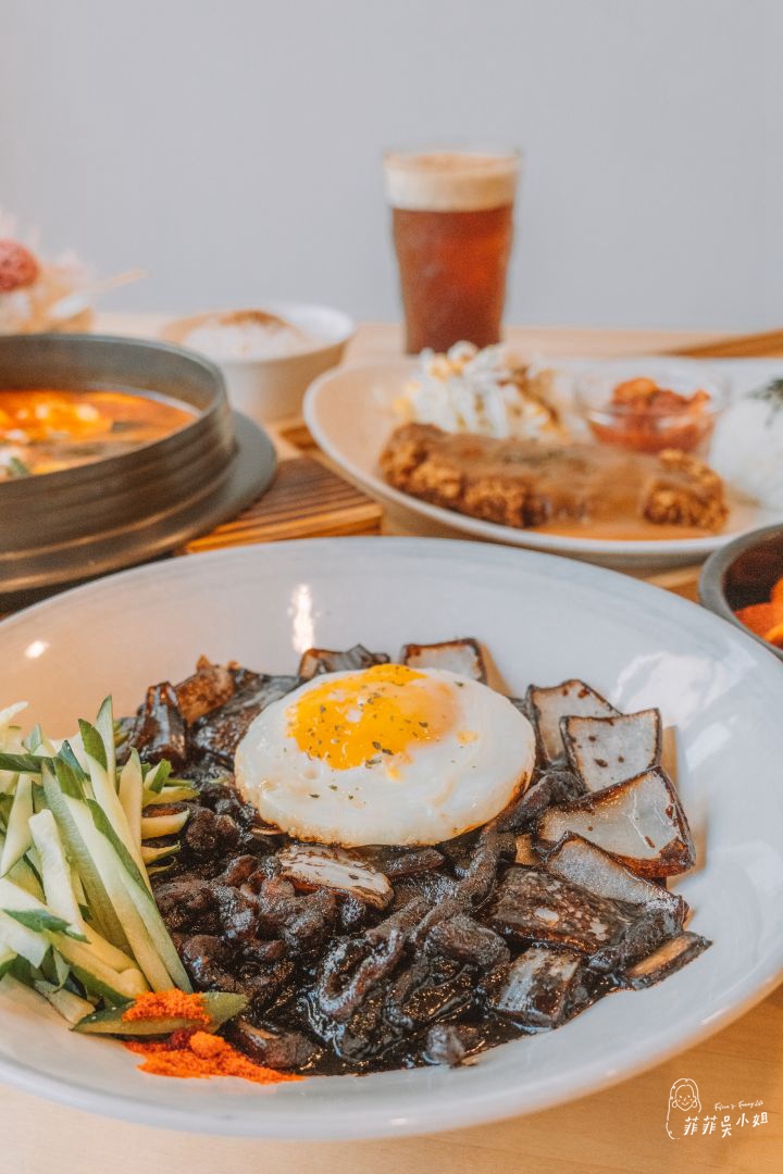 台北大直咖啡廳推薦,韓國人也愛的EJ-Enjoy Life Brunch & Cafe,藏在住宅區的暖心早午餐與韓式家常味 @菲菲吳小姐 台北大直咖啡廳推薦,韓國人也愛的EJ-Enjoy Life Brunch & Cafe,藏在住宅區的暖心早午餐與韓式家常味 @菲菲吳小姐