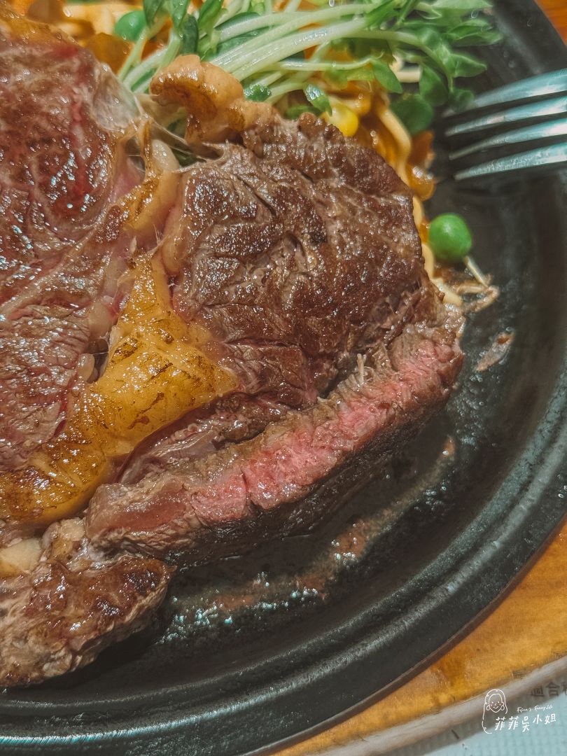 在地人激推!宜蘭頭城喜悅牛排,平價又有年代感的經典牛排館 @菲菲吳小姐 在地人激推!宜蘭頭城喜悅牛排,平價又有年代感的經典牛排館 @菲菲吳小姐