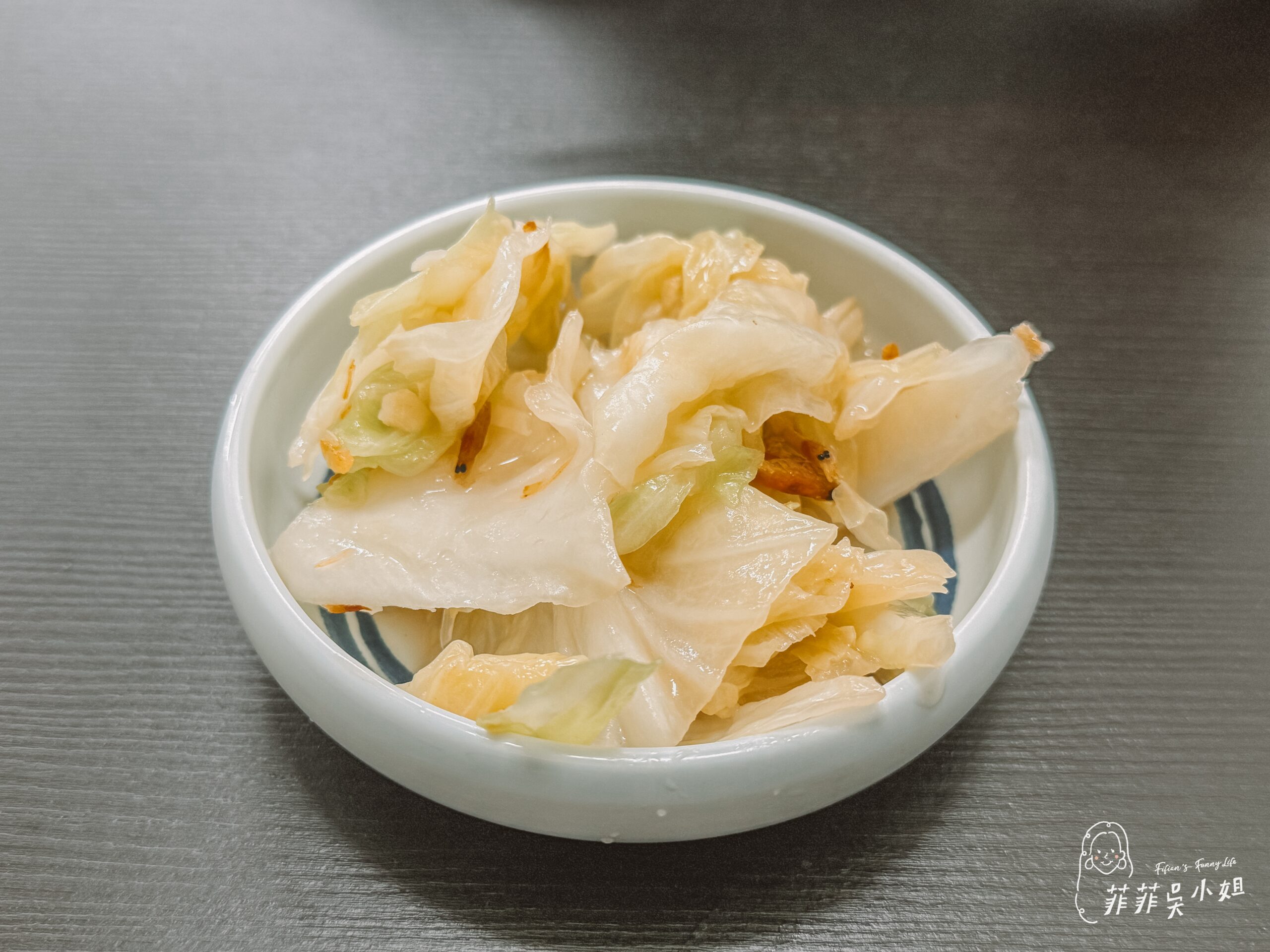 哞哞の店粵式牛肉麵,湯頭濃郁香醇牛肉大塊Q彈,手工辣椒必沾,宜蘭牛肉麵推薦,哞哞的店 @菲菲吳小姐 哞哞の店粵式牛肉麵,湯頭濃郁香醇牛肉大塊Q彈,手工辣椒必沾,宜蘭牛肉麵推薦,哞哞的店 @菲菲吳小姐