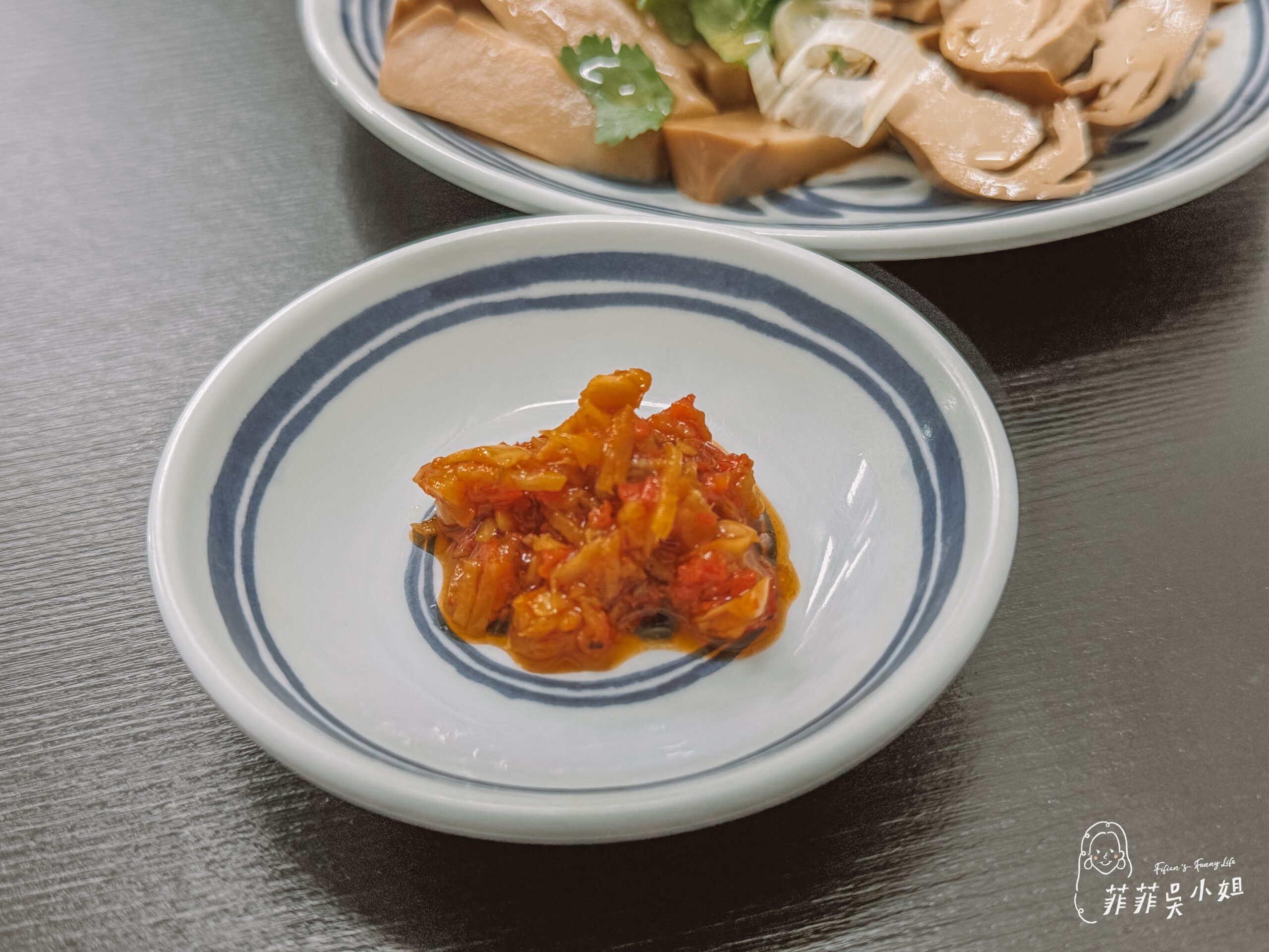 哞哞の店粵式牛肉麵，湯頭濃郁香醇牛肉大塊Q彈，手工辣椒必沾，宜蘭牛肉麵推薦，哞哞的店 @菲菲吳小姐