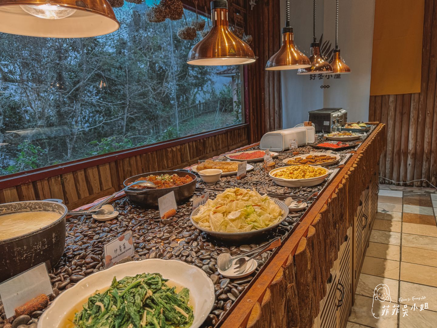 蟬說:霧繞WooRao二訪,露營車-山眠小車,新竹豪華露營 @菲菲吳小姐 蟬說:霧繞WooRao二訪,露營車-山眠小車,新竹豪華露營 @菲菲吳小姐