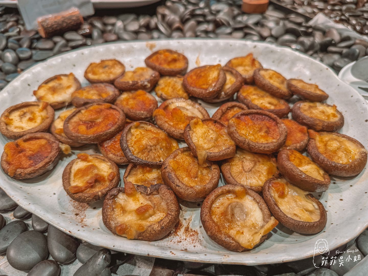 蟬說:霧繞WooRao二訪,露營車-山眠小車,新竹豪華露營 @菲菲吳小姐 蟬說:霧繞WooRao二訪,露營車-山眠小車,新竹豪華露營 @菲菲吳小姐