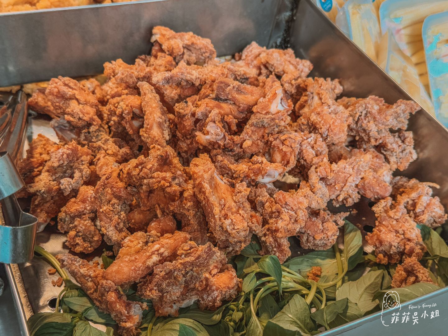 北港鹽酥雞，串好串滿看不到底的竹籤！新竹湖口醬淋淋炸物必吃推薦！ @菲菲吳小姐