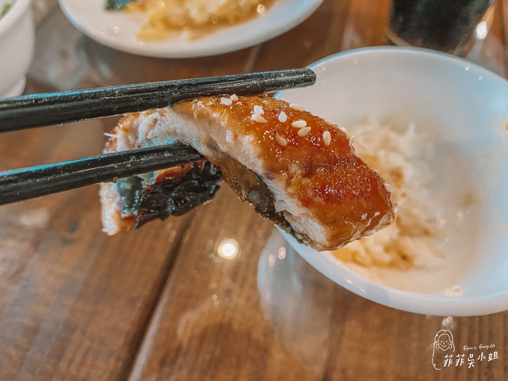 鰻晏，鰻魚專業料理，想吃肉質軟嫰無土味鰻魚就來這家 @菲菲吳小姐